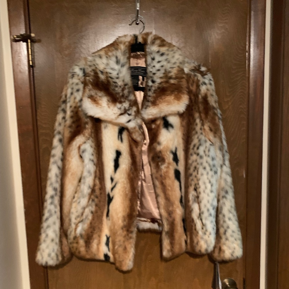 Terry Lewis Classic Luxuries Lynx Faux Fur Jacket size Large